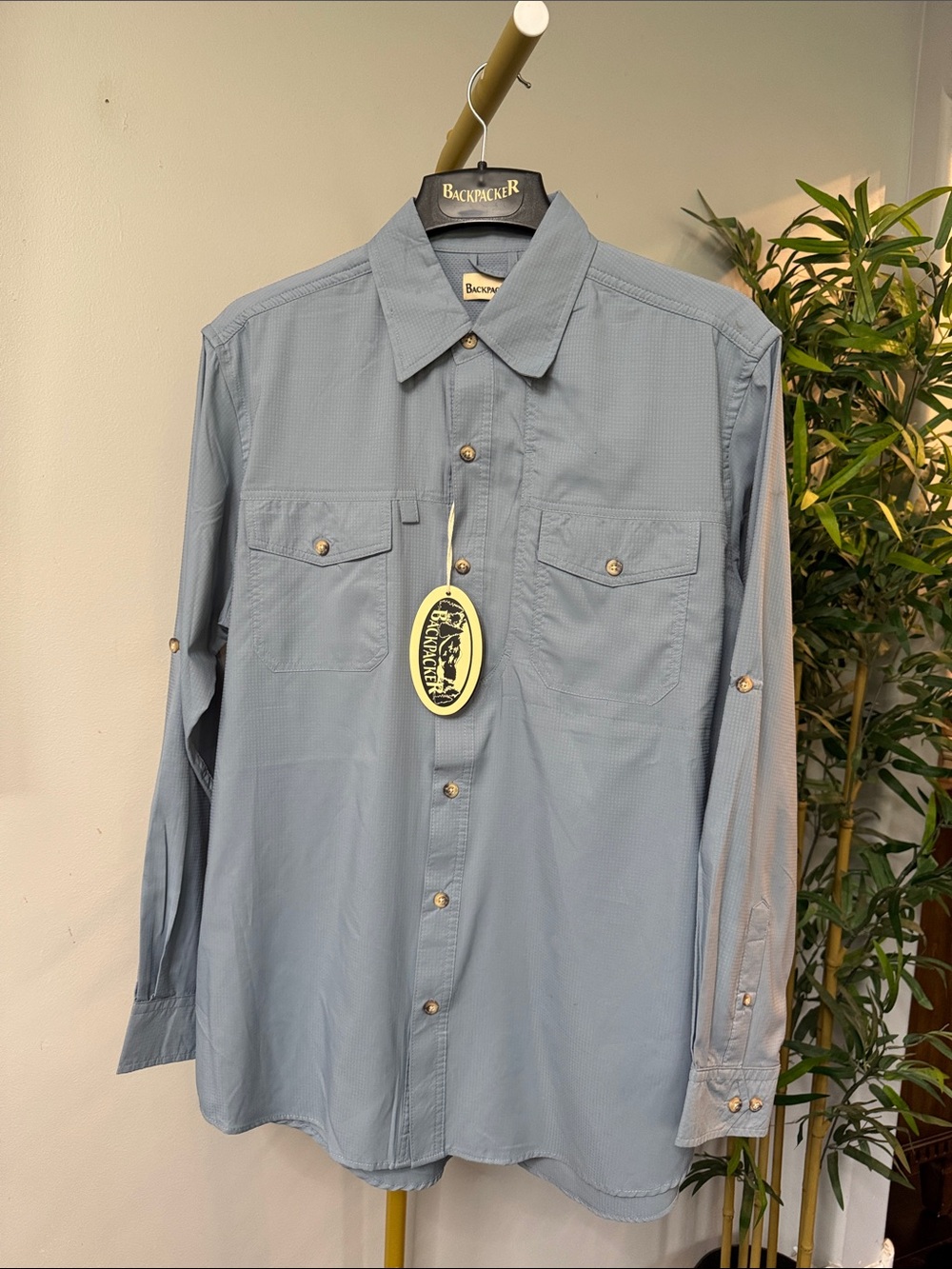 Backpacker Men's Light Blue Casual Button-Down performance Shirt NWT L